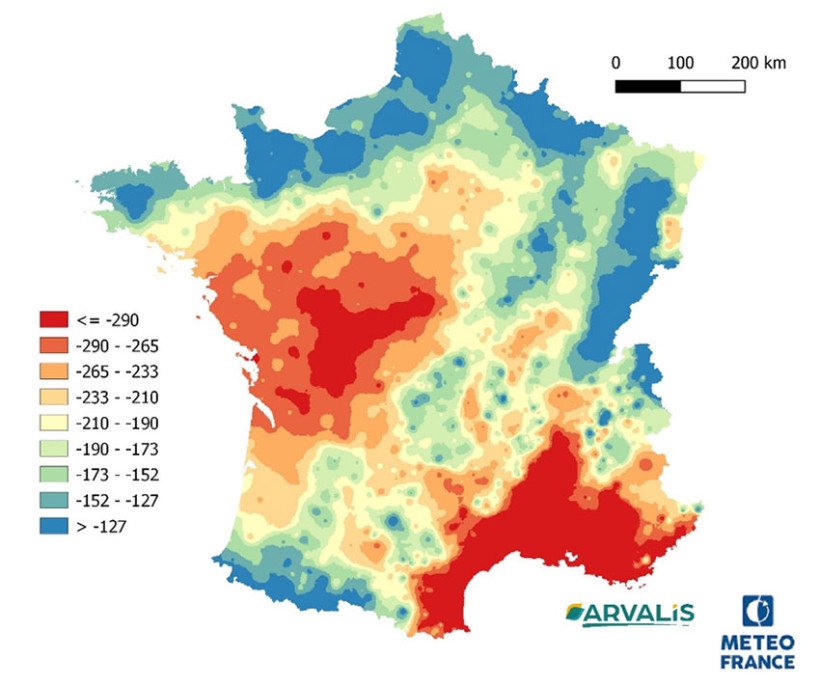 Carte 1 : Cumul des pluies par rapport à l’évapotranspiration des maïs (P-ETP), en mm, entre le 15 mai et le 13 juillet 2025