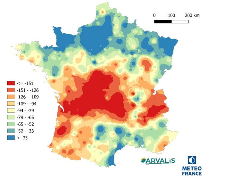Carte 2 : Ecart à la normale du bilan hydrique P-ETP (en mm) entre le 1er juin et le 25 août