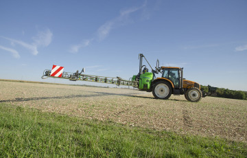 Désherbage d'automne sur blé en octobre 2026, en Poitou-Charentes