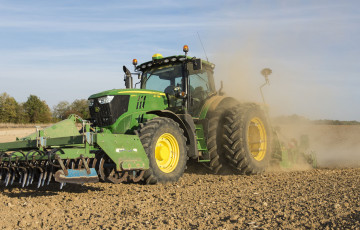 Semis de blé en Bourgogne