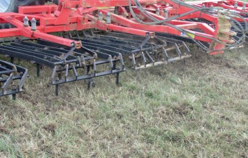 Prairies : principes de la technique du sur-semis de légumineuses