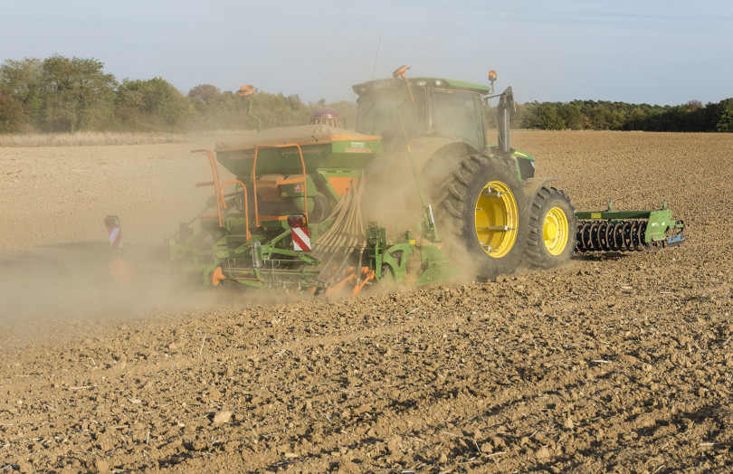 Semis de blé, en Hauts-de-France
