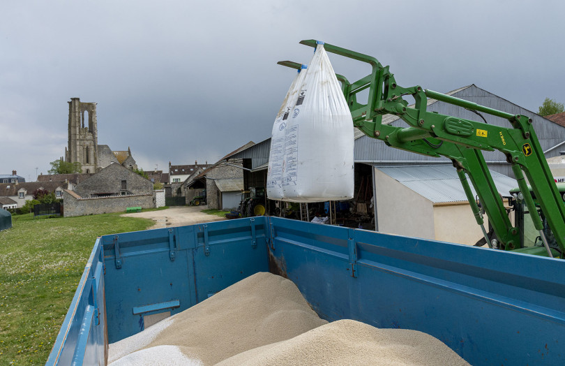 apport azoté : manipulation des big bag d'engrais